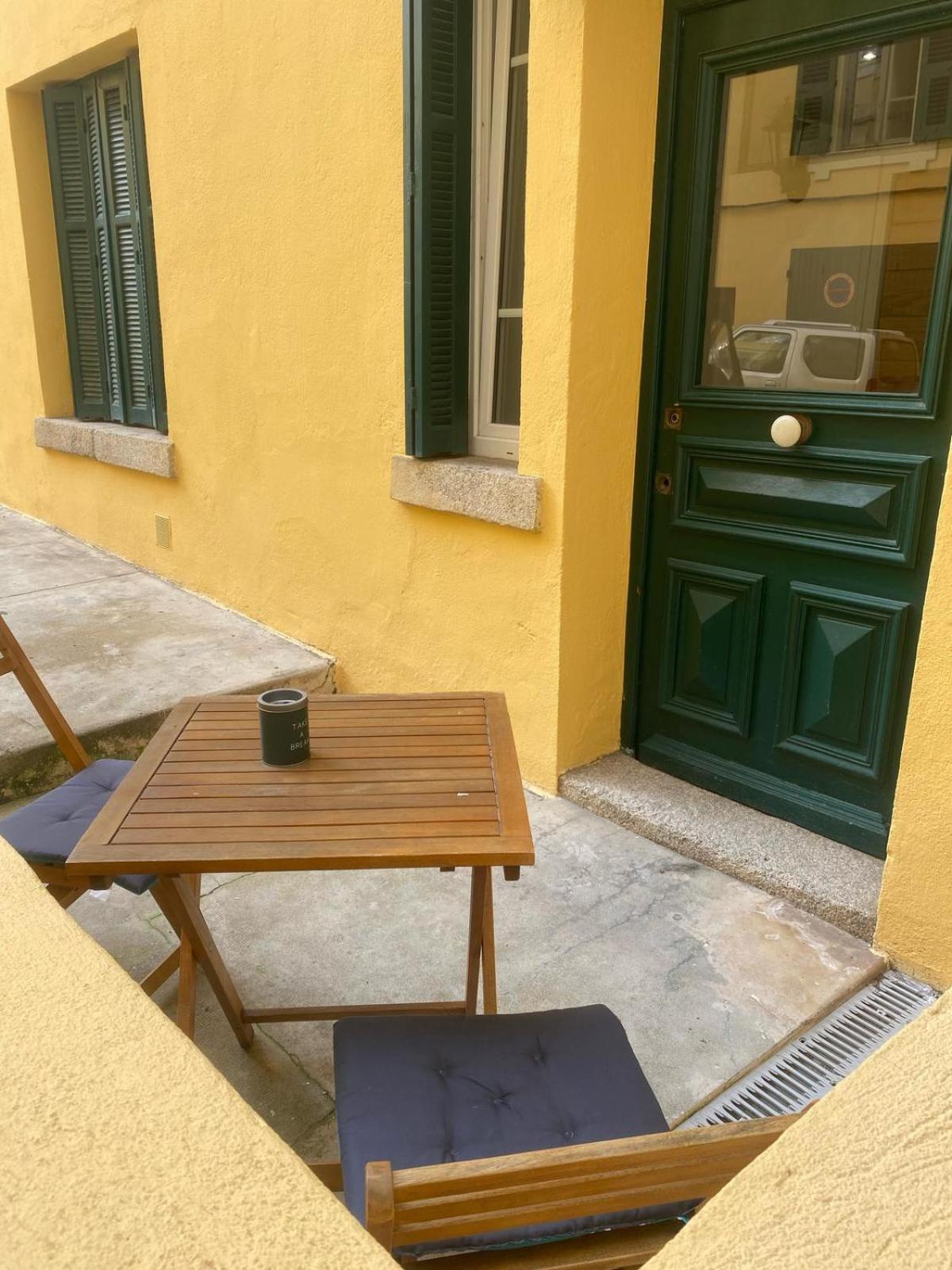 Appartement Plein De Charme - Ajaccio Hyper Centre ภายนอก รูปภาพ